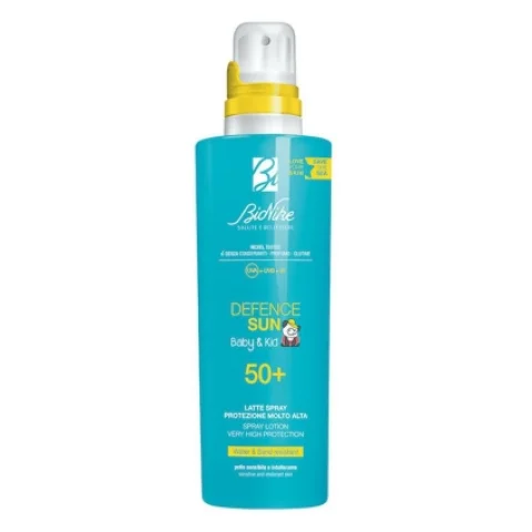 BioNike Defence Sun Baby&Kid Latte Spray Bambini SPF 50+ Protezione molto alta 200 ml BioNike Defence Sun Baby&Kid Latte Spray Bambini SPF 50+ Protezione molto alta 200 ml