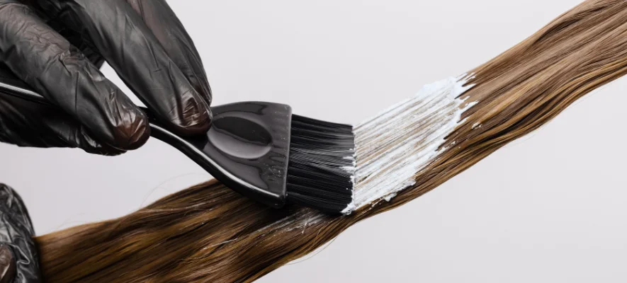 Rash cutaneo dopo la tintura per capelli: sintomi e consigli 