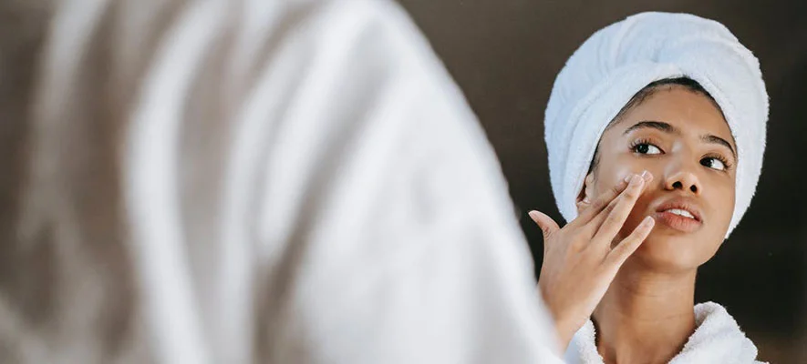 Macchie della pelle, quante ne esistono e come debellarle