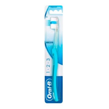 Oral-B Spazzolino Indicator Setole Medie 35mm