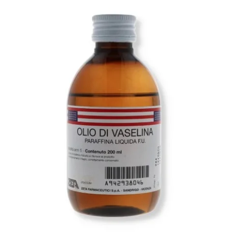 OLIO VASELINA 200ML CON ASTUCCIO